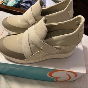 Bare Traps Wedge Shoe